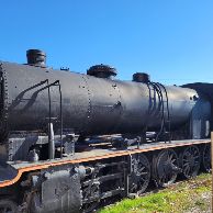 Estación y locomotora de vapor (1)