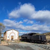 Estación y locomotora de vapor (5)